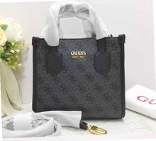 Guess 338384